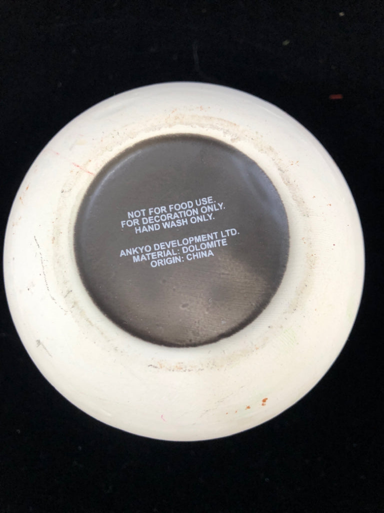 SMALL BROWN TEXTURED WHITE BOTTOM PLANTER.