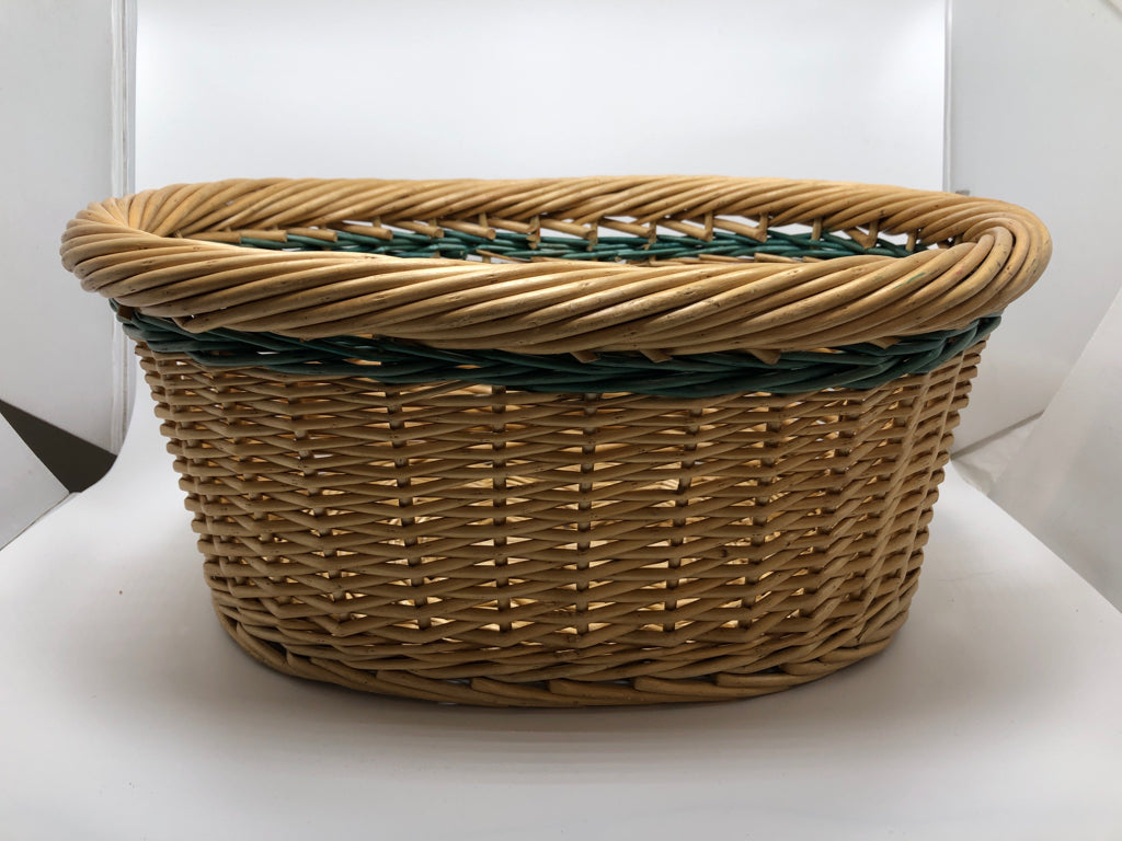 OVAL WOVEN BASKET W/TEAL STRIPE.