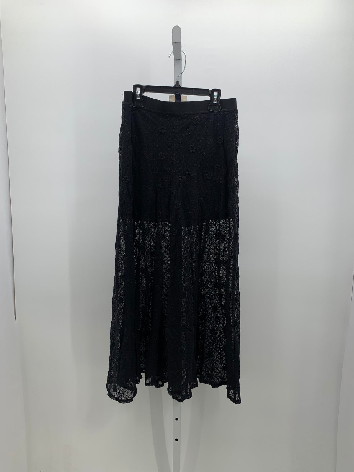 Universal Thread Size Small Misses Skirt