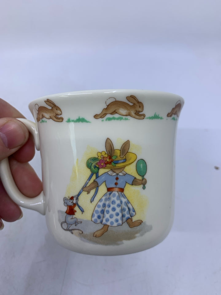 BUNNYKINS GIRL BUNNY'S FIXING HATS/HAIR MUG.