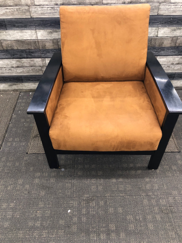 ORANGE FABRIC CHAIR W/WOOD BASE.