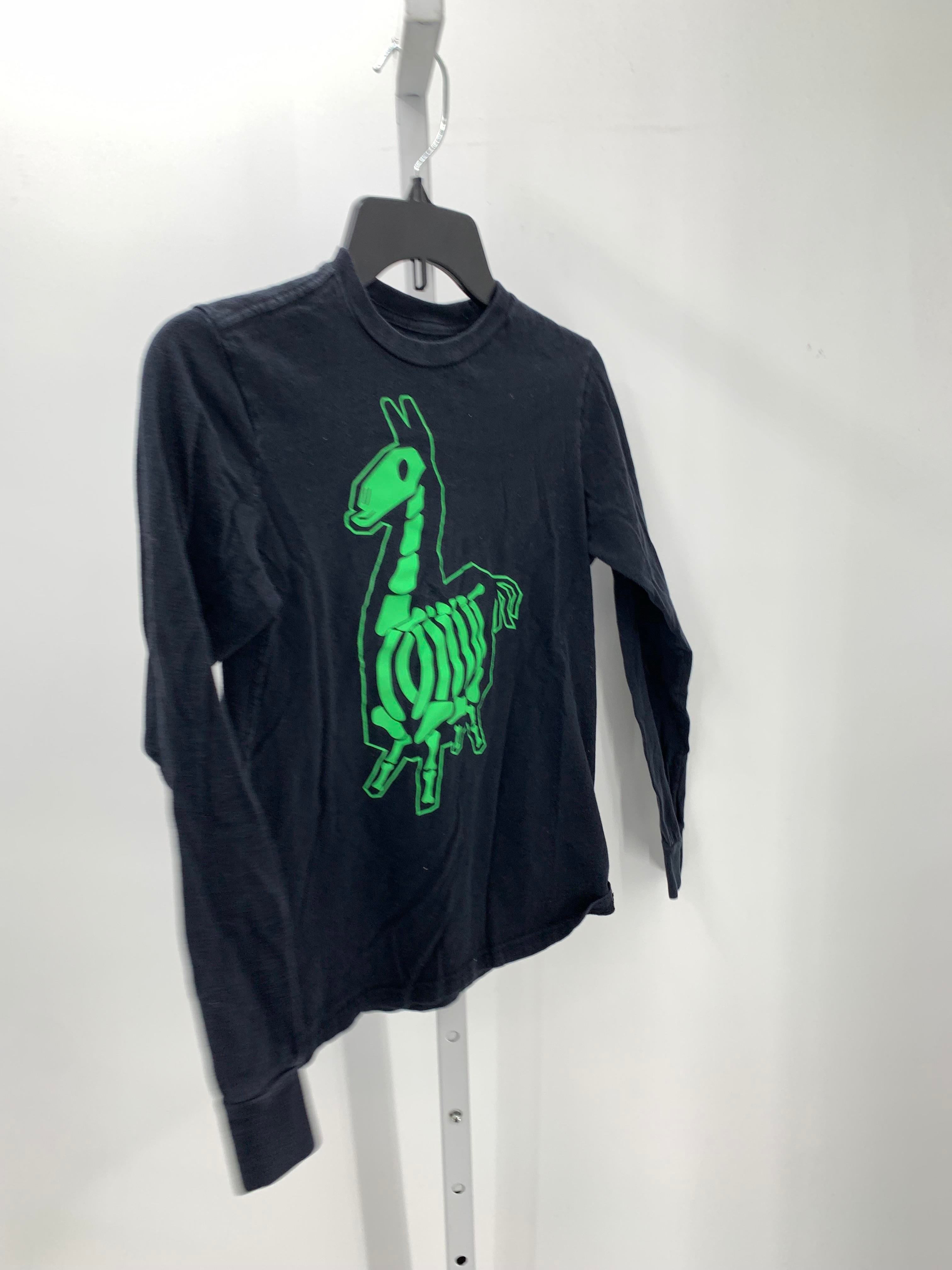 GREEN LLAMA KNIT.