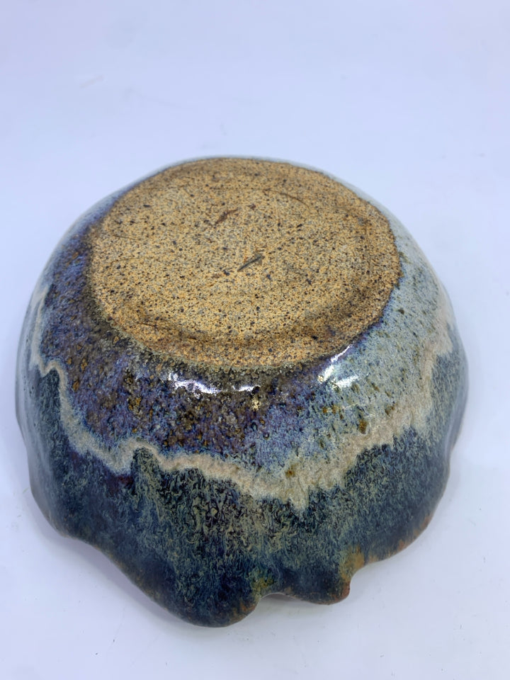 POTTERY BOWL BLUES & BROWN EDGE.