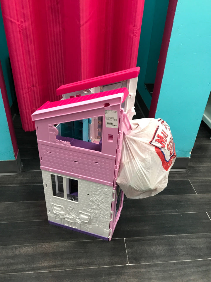 Barbie Malibu House Dollhouse Playset w/ accessories