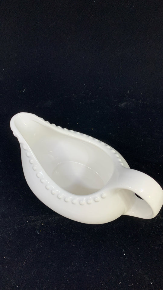 WHITE BEADED CERAMIC GRAVY BOAT.