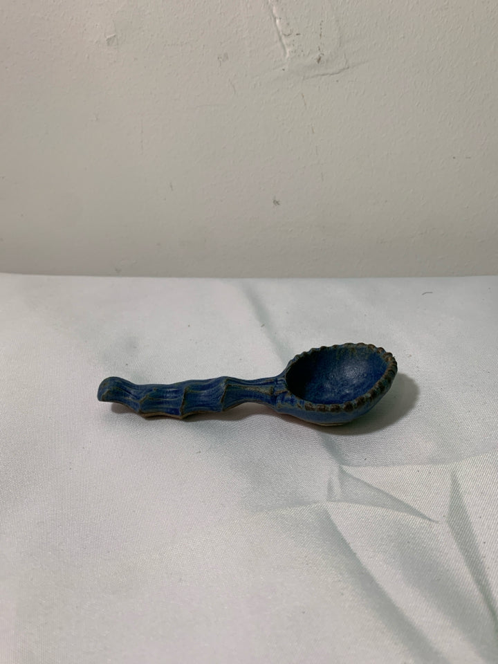 BLUE POTTERY CARVED SPOON.