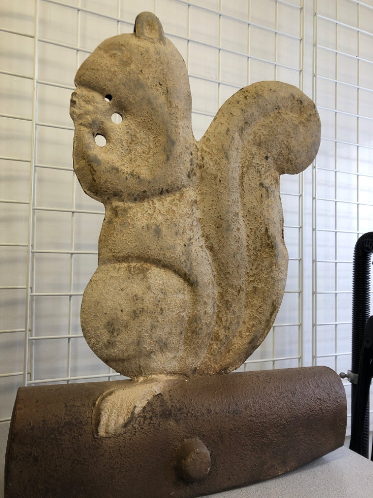 LARGE LIGHTWEIGHT METAL SQUIRREL.