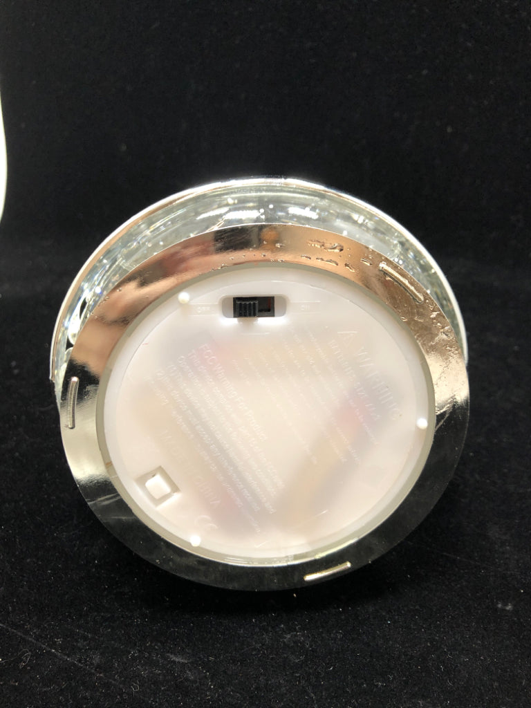 LIGHT UP SILVER CHRISTMAS TREE SNOW GLOBE.