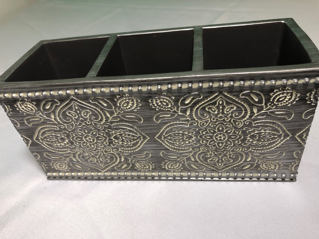 GREY RESIN WHITE DESIGNS 3 SLOT BATHROOM ORGANIZER W/ TRAY.