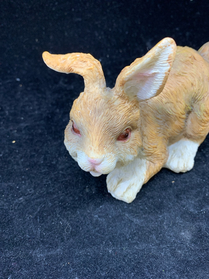 CERAMIC BROWN/WHITE BUNNY.