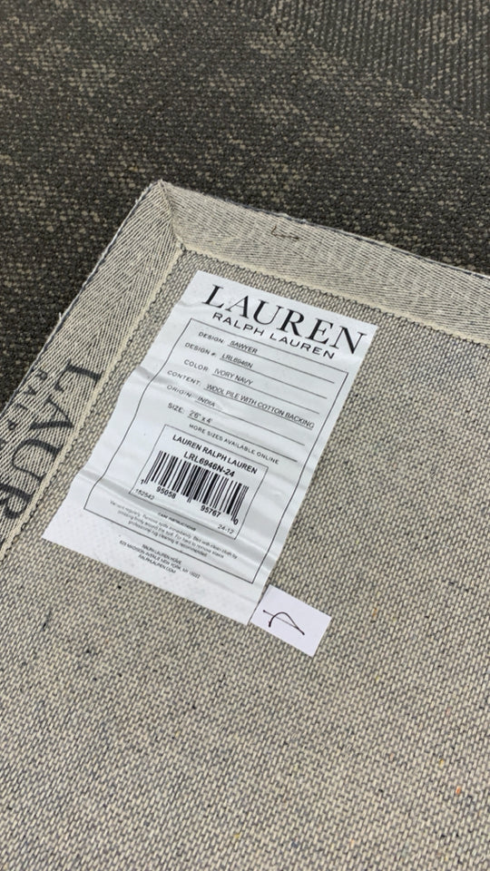 RALPH LAUREN BLUE IVORY ACCENT RUG.