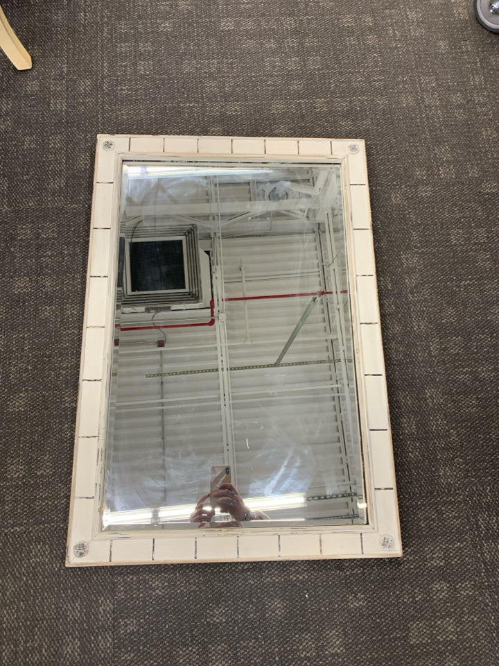 WHITE RECTANGLE DISTRESSED MIRROR.