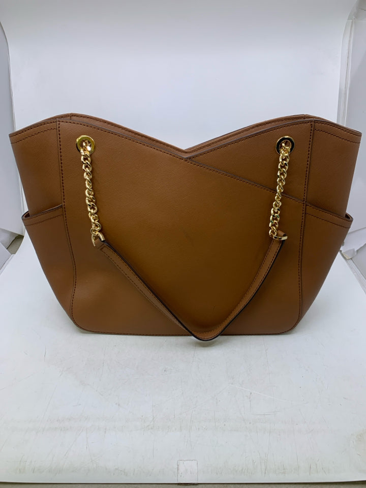 Michael Kors Jet Set Large Chain Strap Tote- New With Tags *Minor Exterior Mark