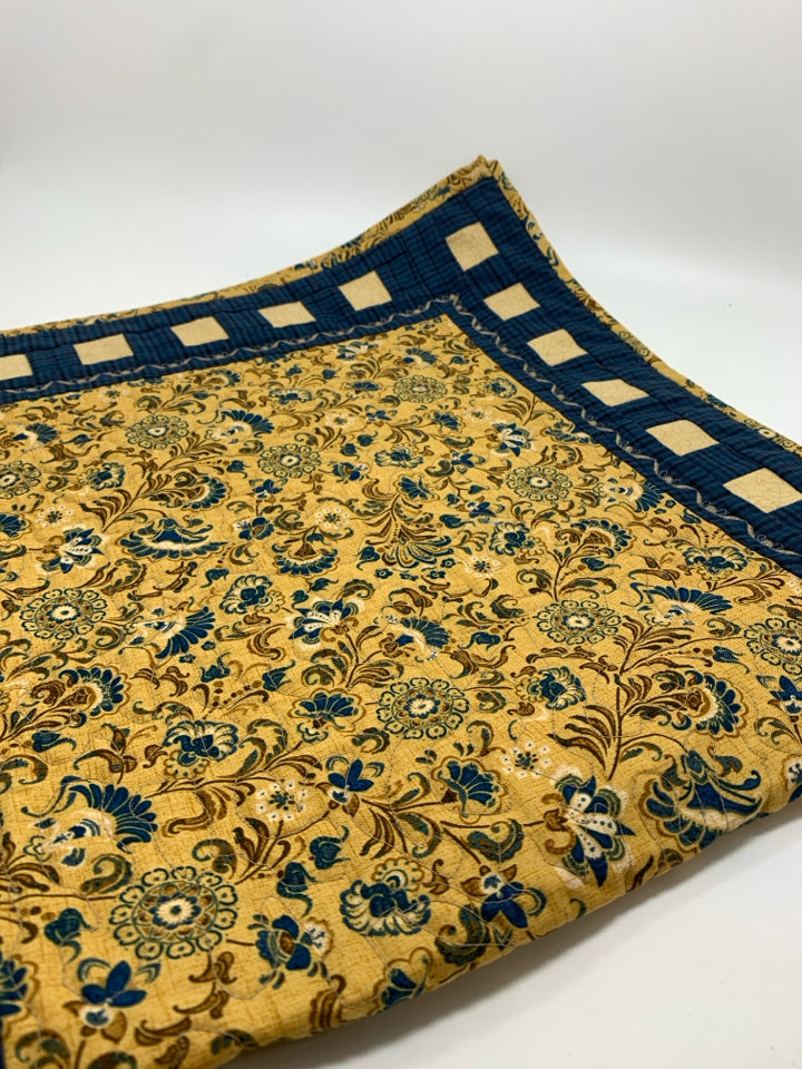 BLUE & YELLOW QUILTED TABLE RUNNER.