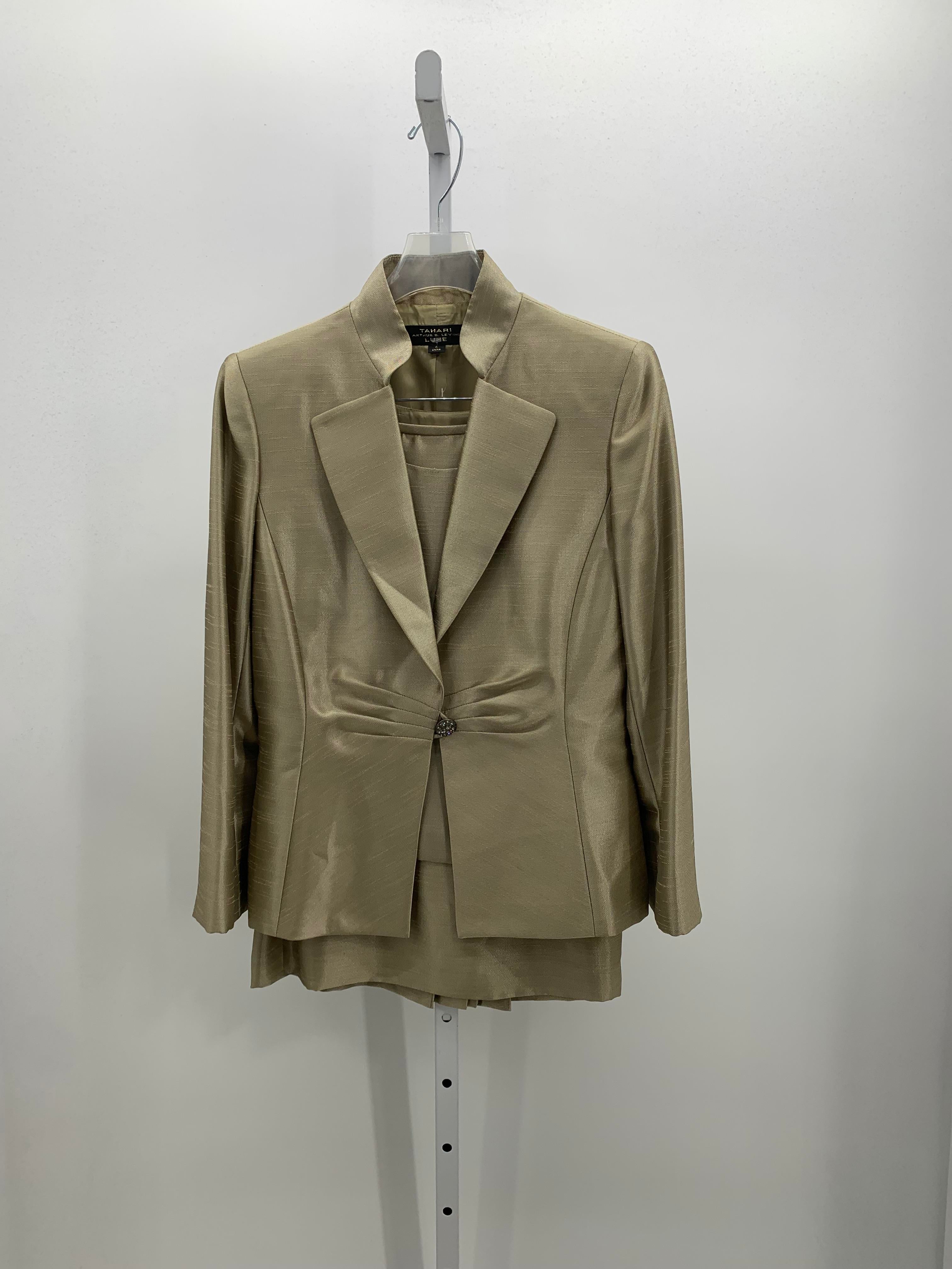 Tahari Size 8 Misses 3 Piece