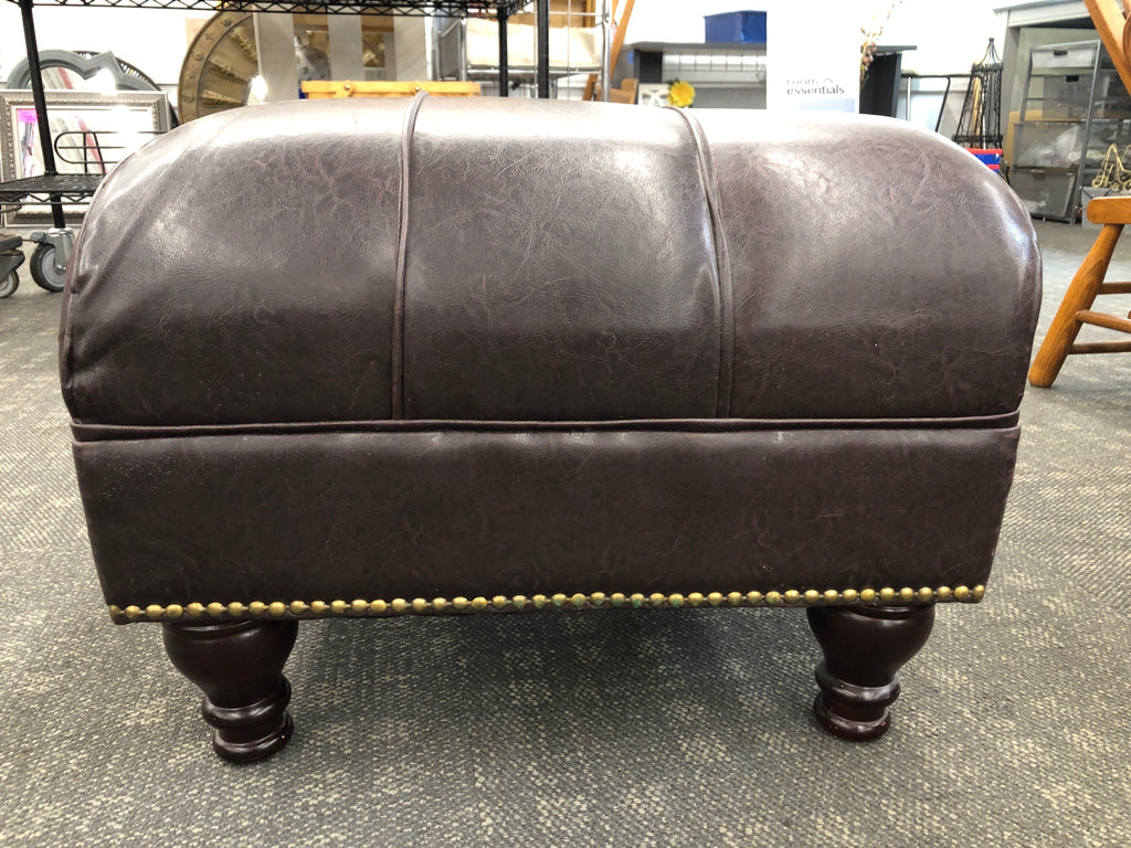 DRK BROWN FAUX LEATHER FOOT REST.
