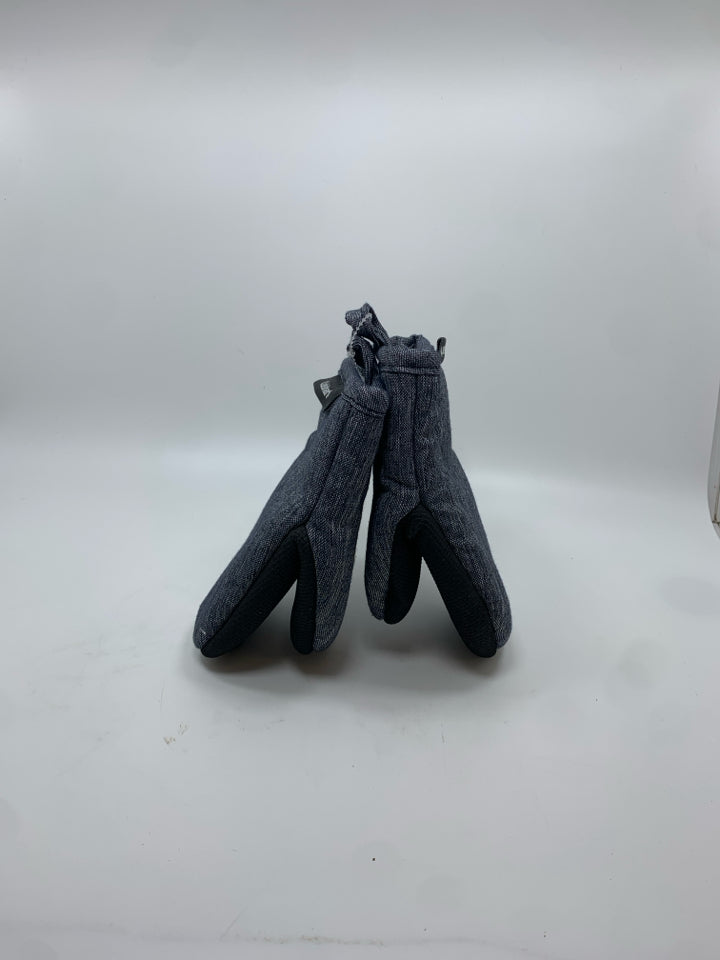 2 CUISINART GREY OVEN MITTS.