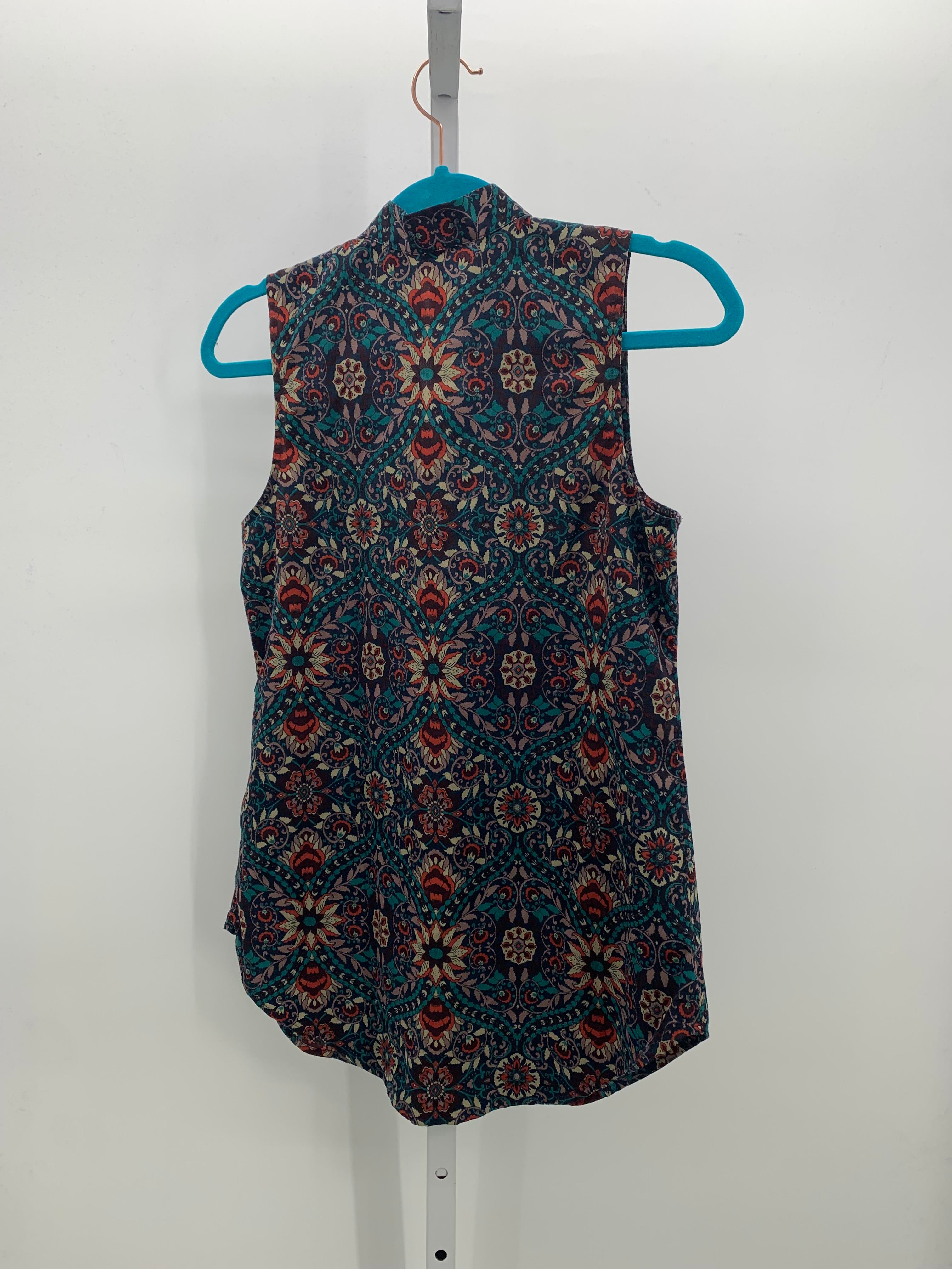 Van Heusen Size X Small Misses Sleeveless Shirt