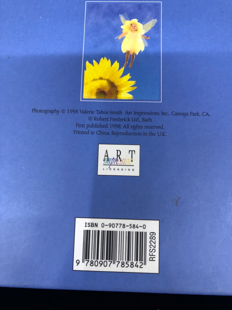 NEW ADDRESS AND BIRTHDAYS BOOK.