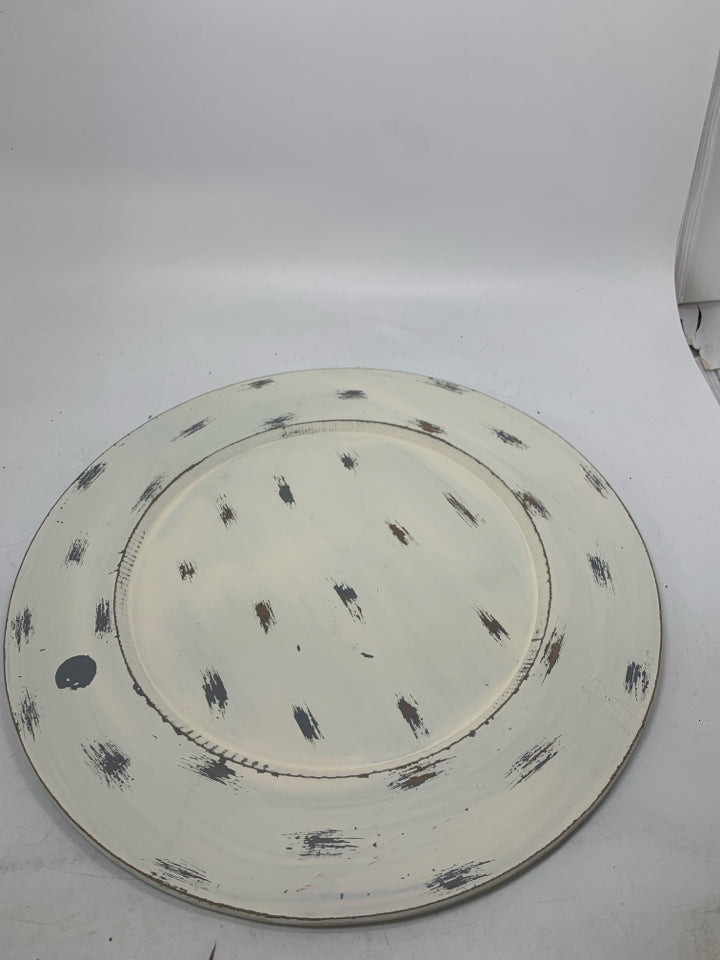 DISTRESSED WHITE PLATE CHARGER.