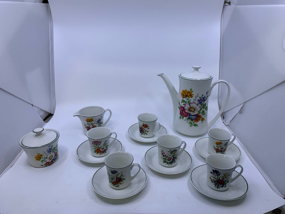 15 PC VTG PONTESA WHITE W/ GREEN RIM ASSORTED FLORAL TEA SET.