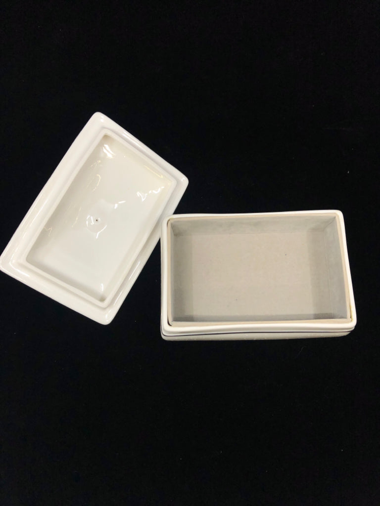 LENOX OPAL INNOCENCE PORCELAIN TRINKET/JEWELRY BOX.