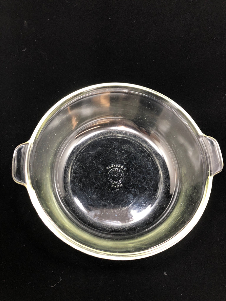 PYREX CASSEROLE DISH W/HANDLES.