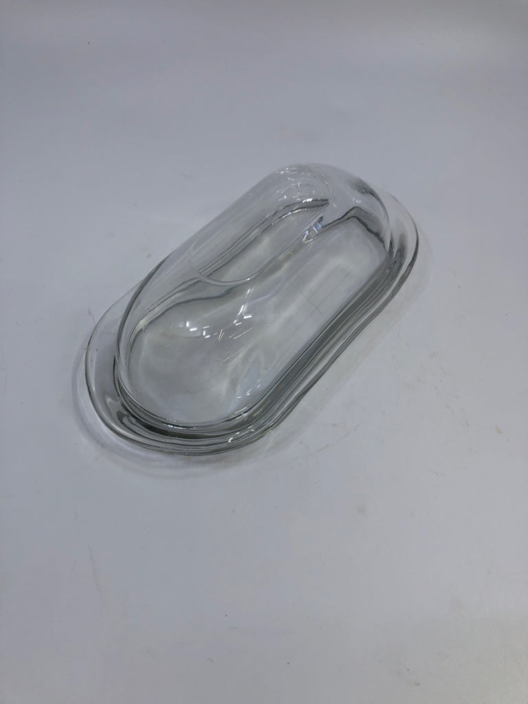 CLEAR GLASS BUTTER DISH.