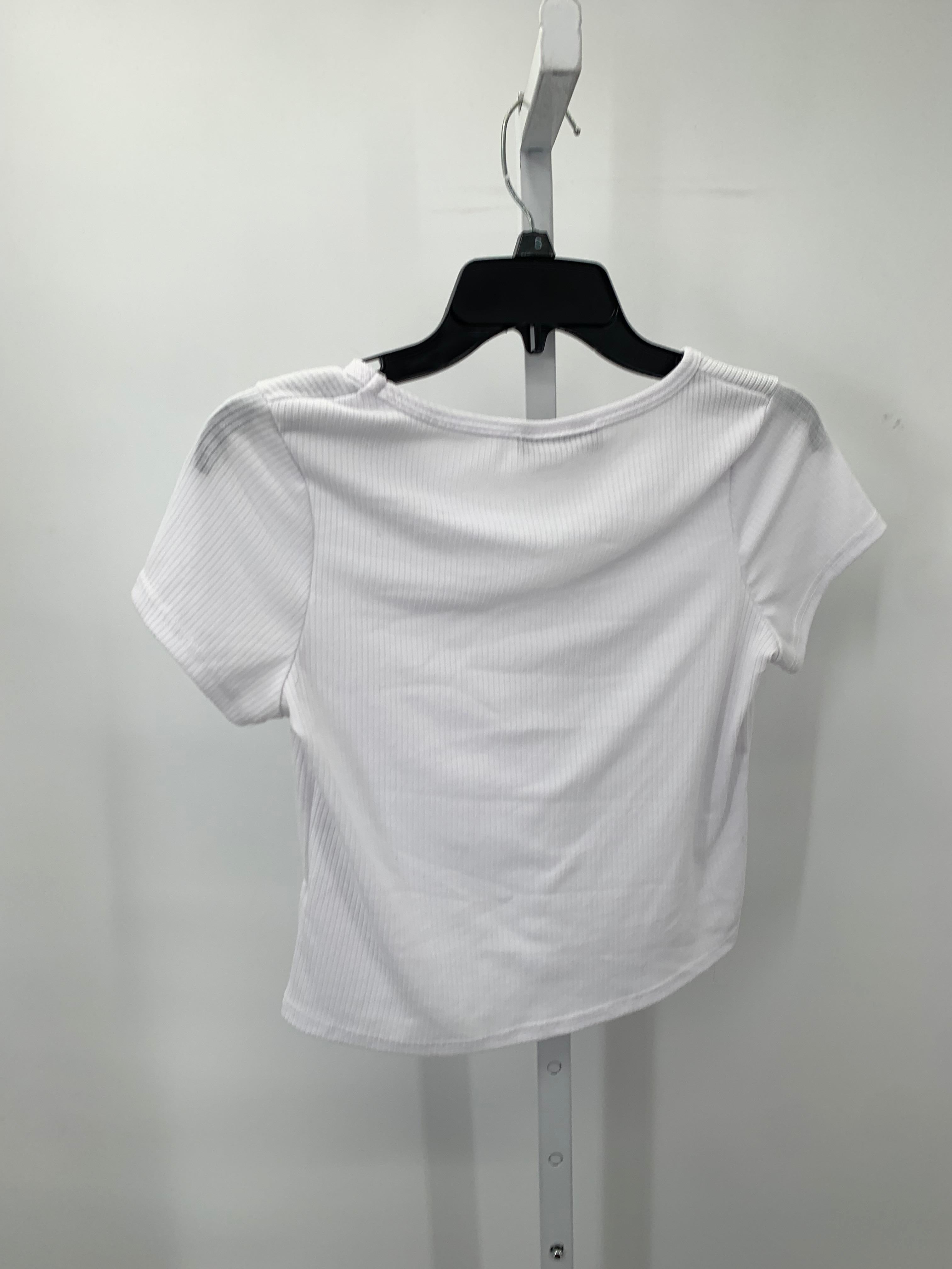 Size Small Juniors Short Sleeve Shirt