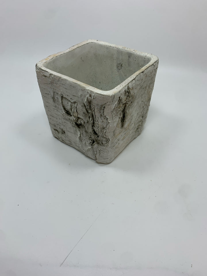 CEMENT BIRCH TREE STYLE PLANTER.