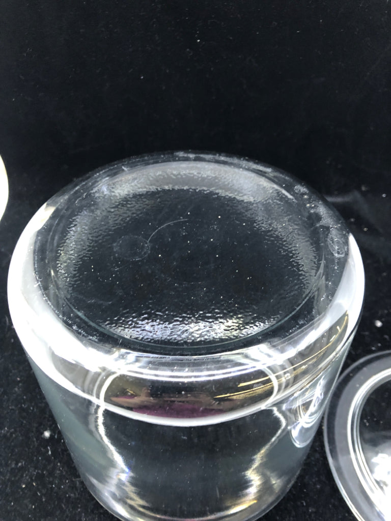 LARGE GLASS CANISTER JAR W LID.