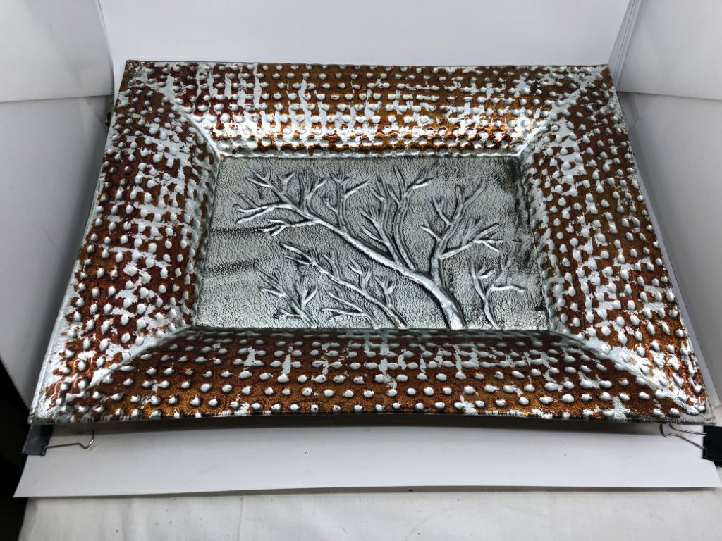 LIGHT GLASS CENTER PIECE BOWL W/ SILVER/RUST COLORED EMBOSSED TREE.