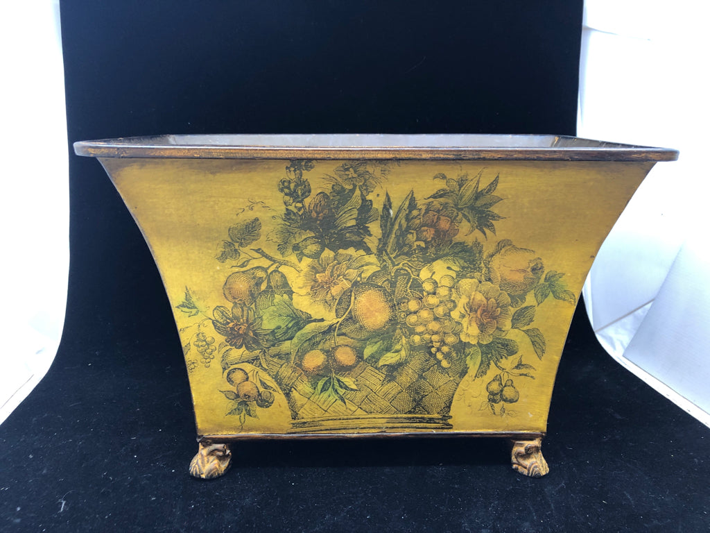 FRUIT BASKET METAL FOOTED PLANTER.