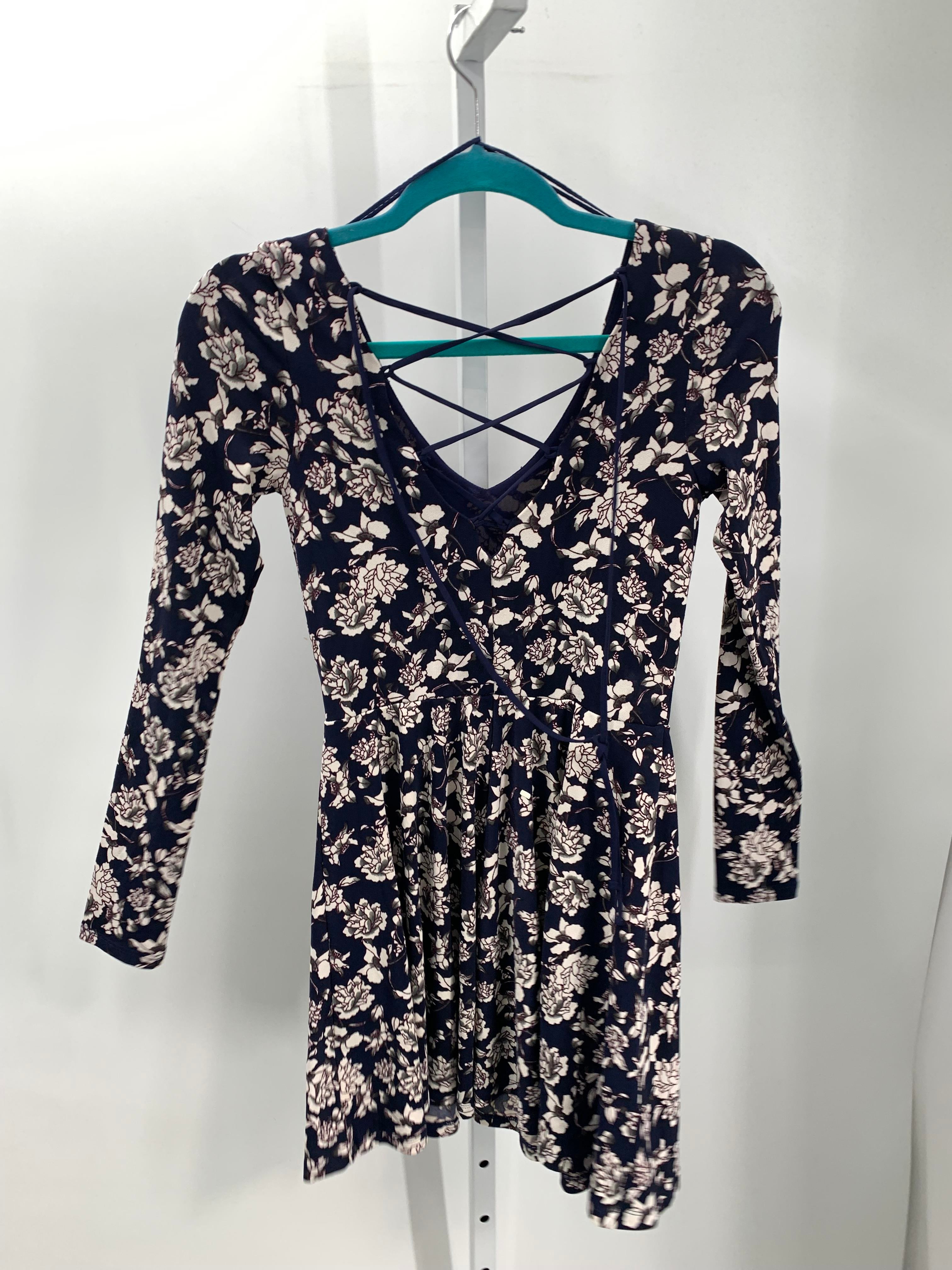 Aeropostale Size Small Juniors Long Sleeve Dress