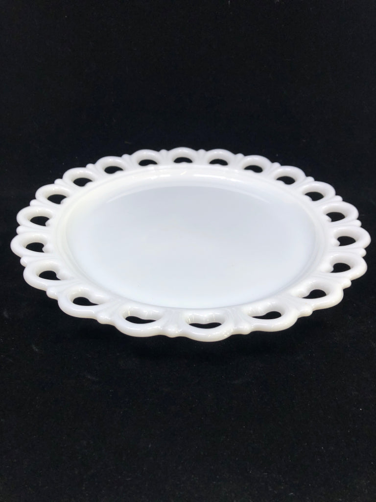 VTG LACE EDGE MILK GLASS PLATTER.