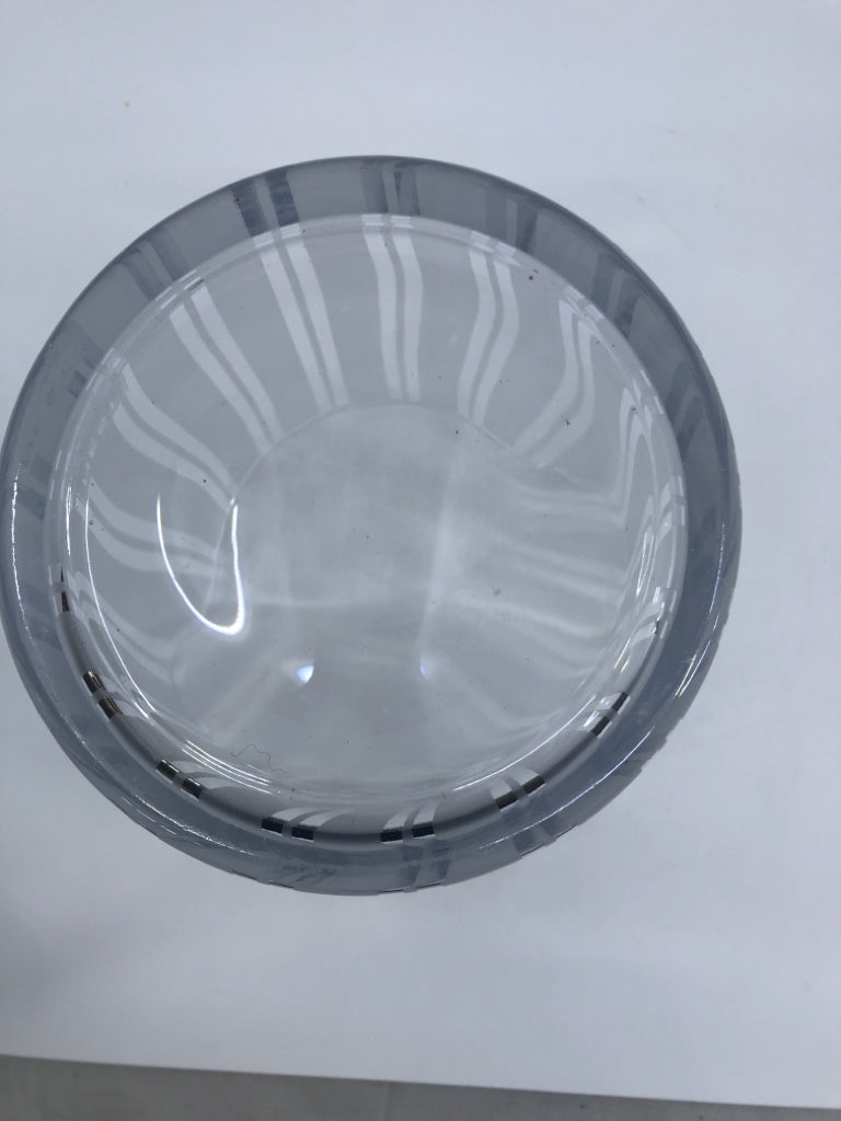 FROSTED STRIPES GLASS ICE BUCKET.