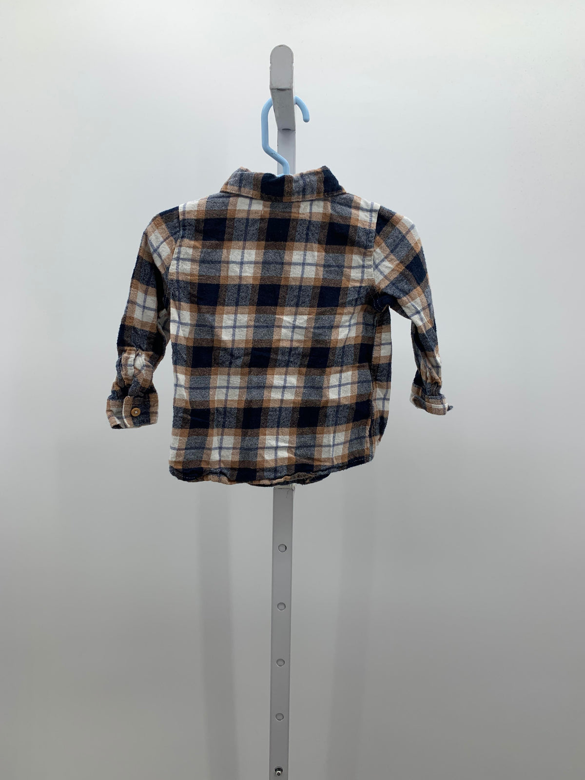 NAVY WHITE PLAID BTN DOWN
