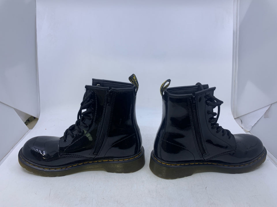 Dr. Martens Size 6 Juniors Boots