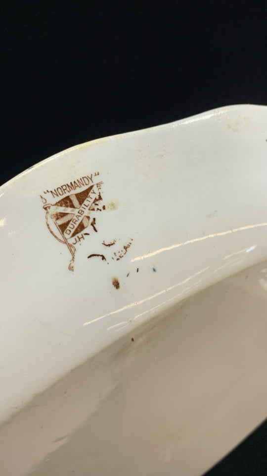 VTG OVAL CERAMIC PLATTER W/BROWN PAINTED FLORALS.