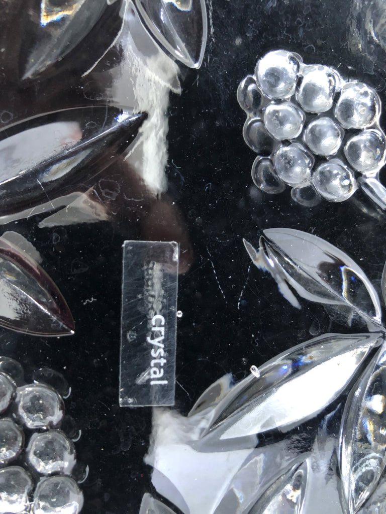 FOOTED COVERED GLASS CANDY DISH.
