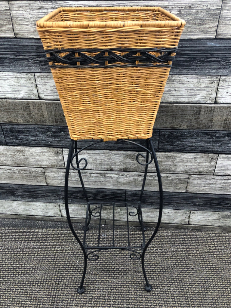 SQUARE WICKER PLANT STAND W/BOTTOM RACK & CURVED LEGS.