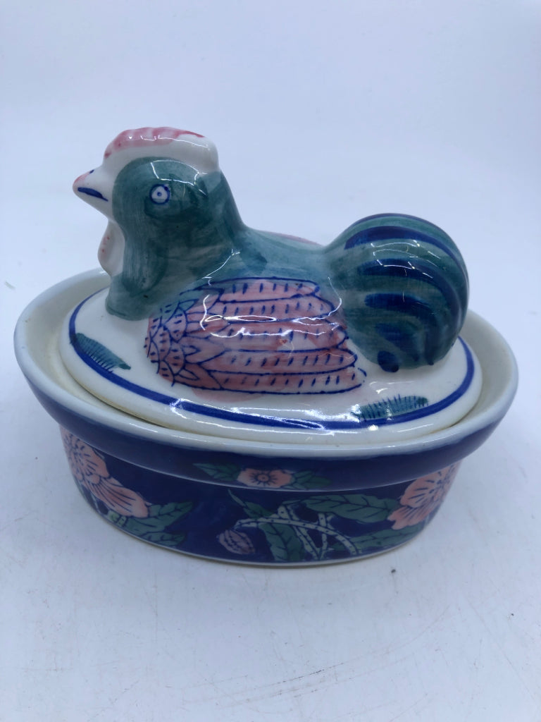 CERAMIC DARK BLUE/GREEN PINK ROSTER OVAL DISH W/COVER.