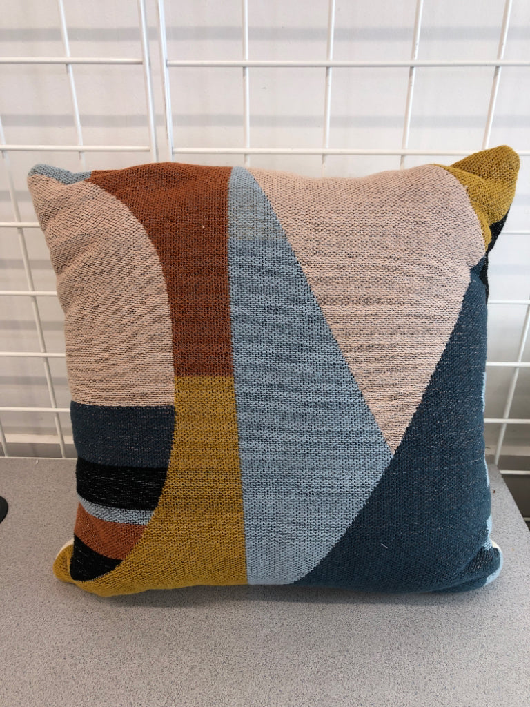 MULTI-COLOR ABSTRACT STITCHED PILLOW.