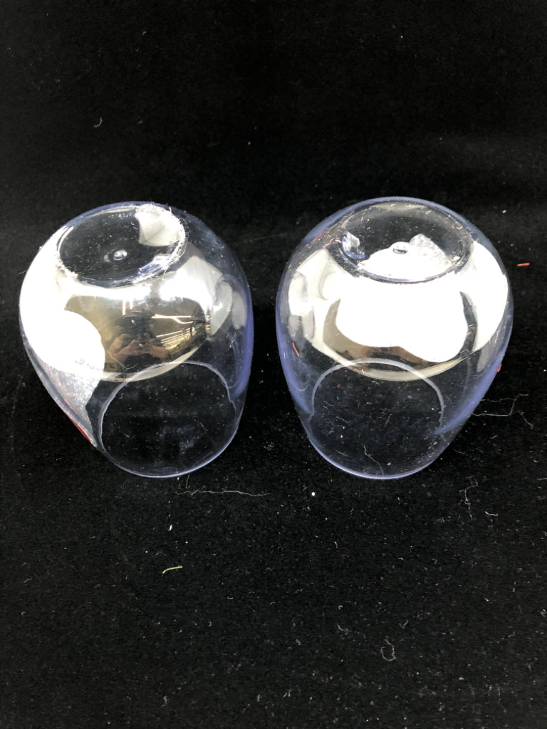2 PLASTIC STEMLESS WINE TUMBLERS "LOVE".