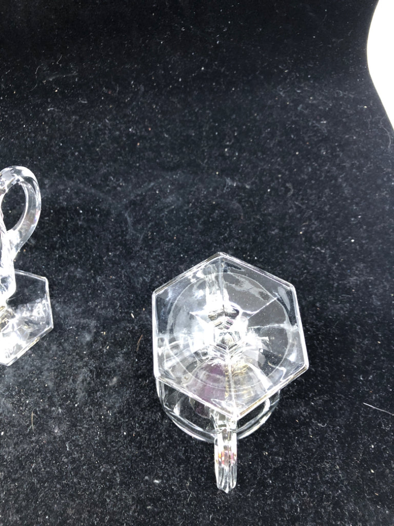 2PC GLASS FOOTED SUGAR AND CREAMER SET.