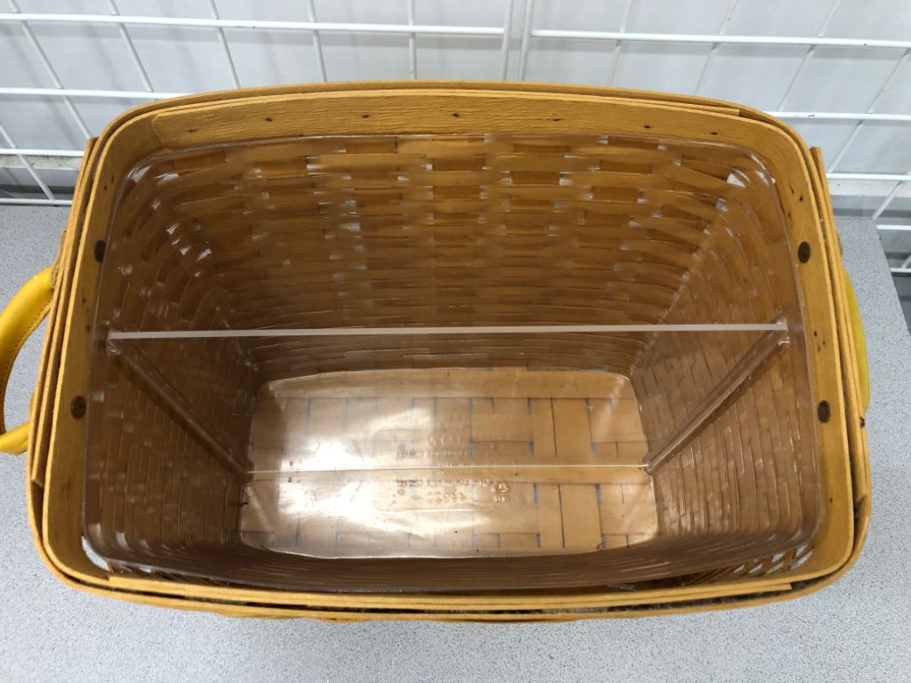 2000 SLANT BASKET W/ LEATHER HANDLES & PROTECTOR.