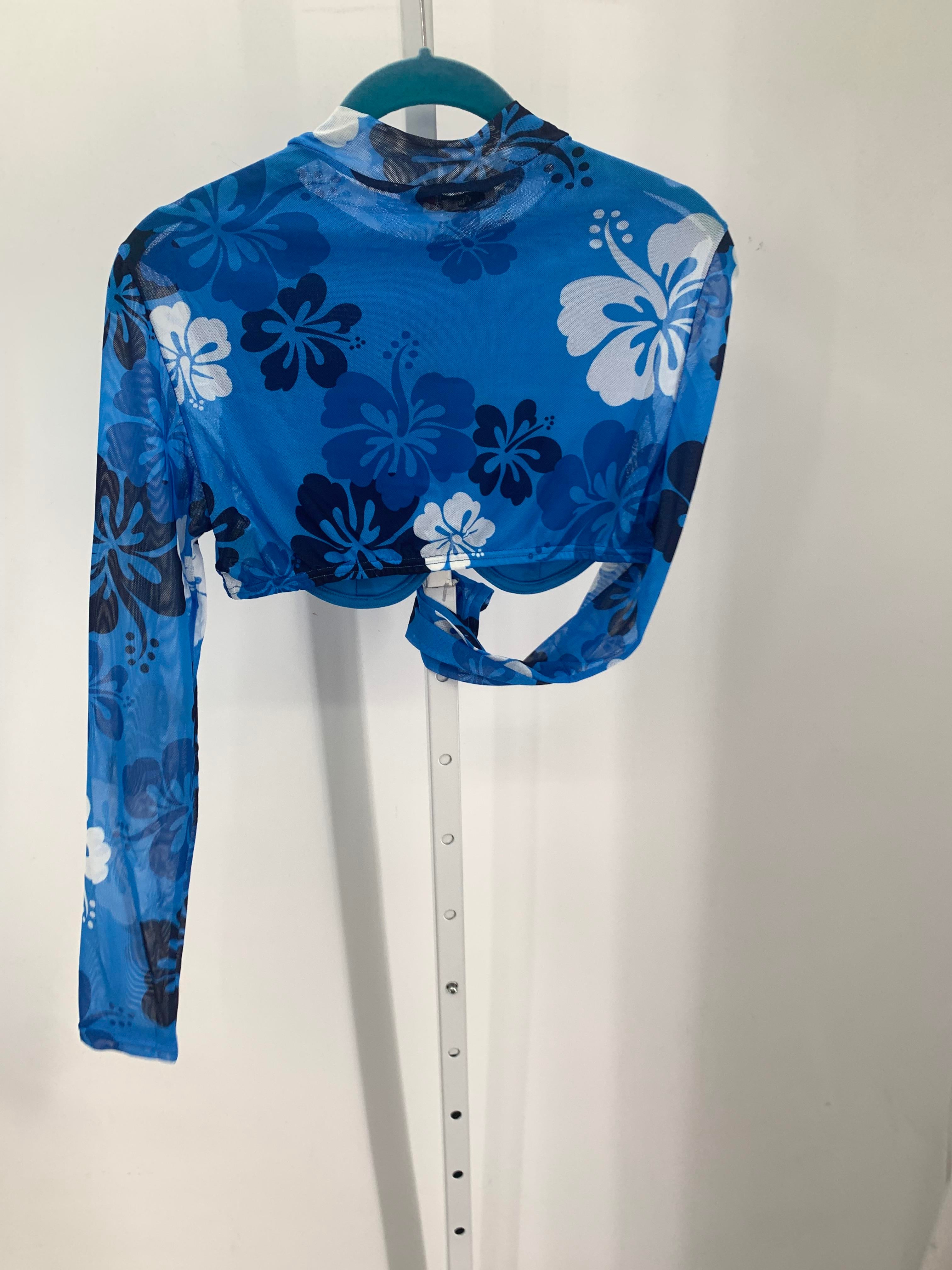 Size Small Juniors Long Sleeve Shirt
