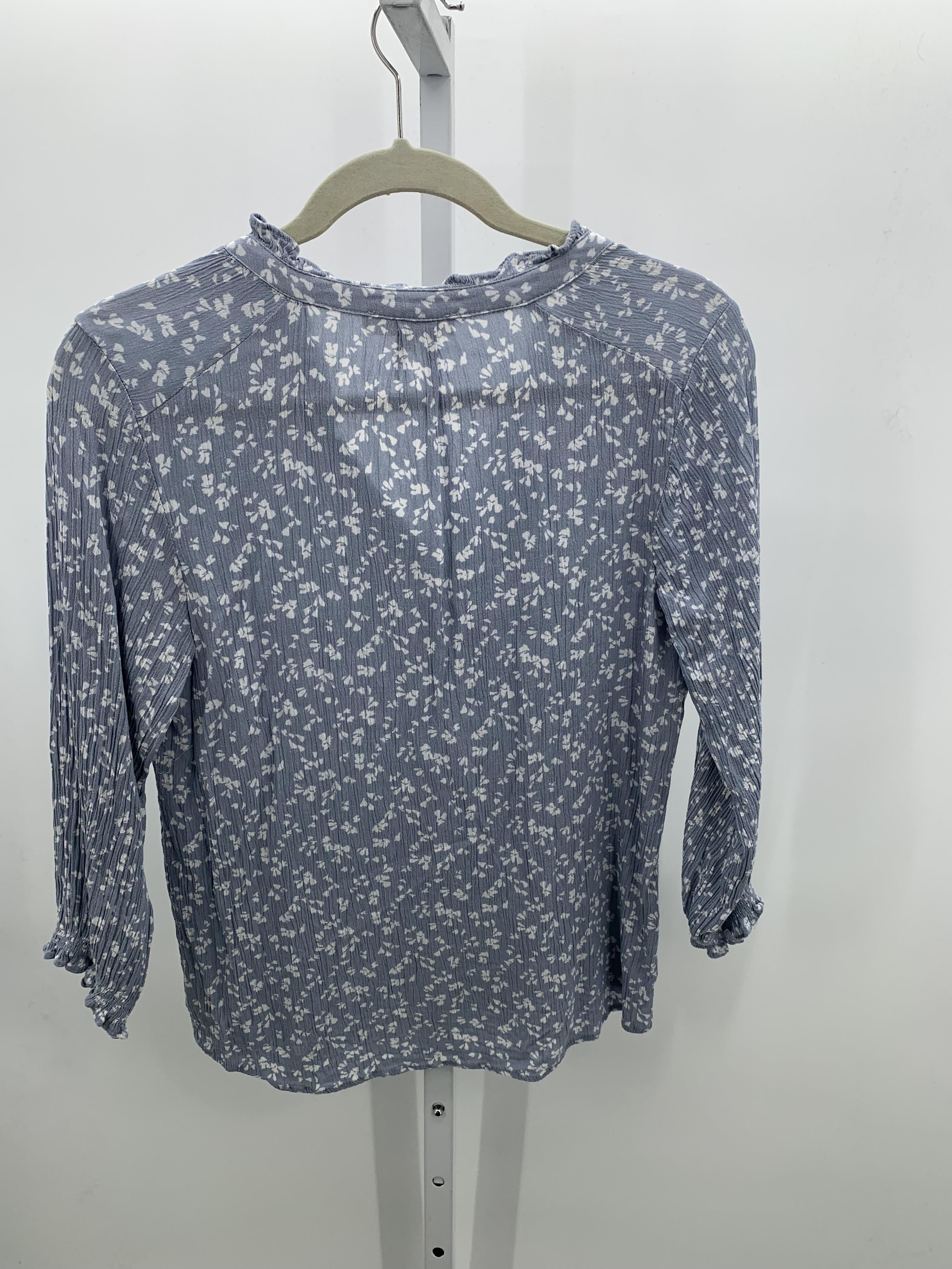 Size Small Misses 3/4 Sleeve Shirt