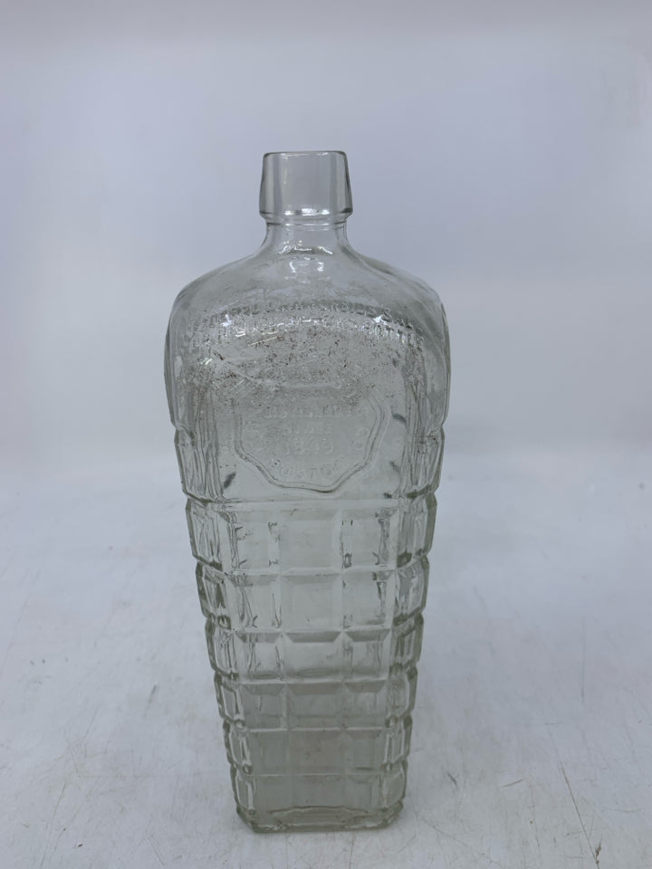 VTG EMPTY GLASS C H CRAVES & SONS DISTILLERS BOSTON EMBOSSED SQUARE DETAIL.