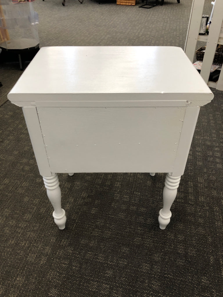 REFURBISHED WHITE NIGHTSTAND.